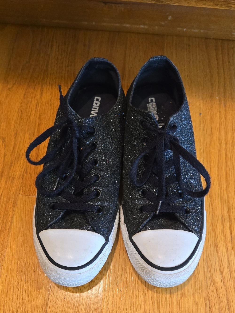 Converse Low Ox Black Iridescent Glitter Sneakers - Picture 2 of 9